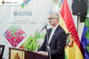 ALIMENTACIÓN VICE FREDDY (5)