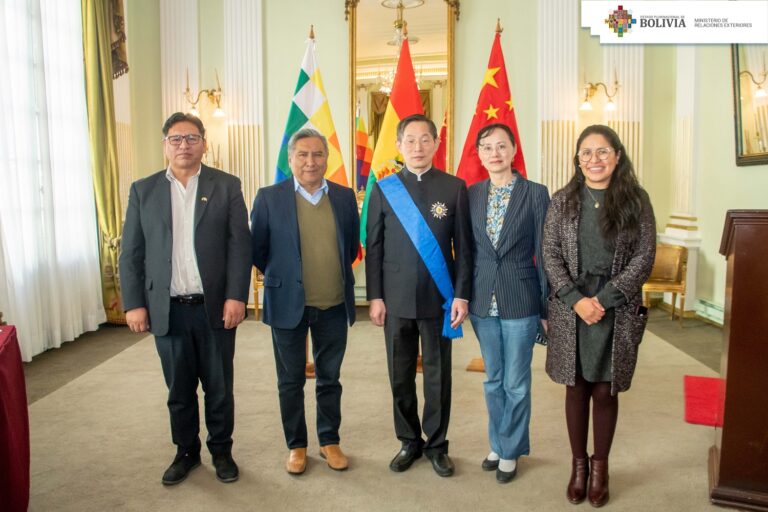 CONDECORACION_EMBAJADOR_CHINA_030823_1