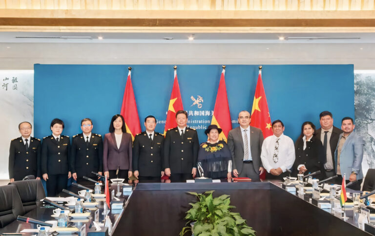 CHINA (3)