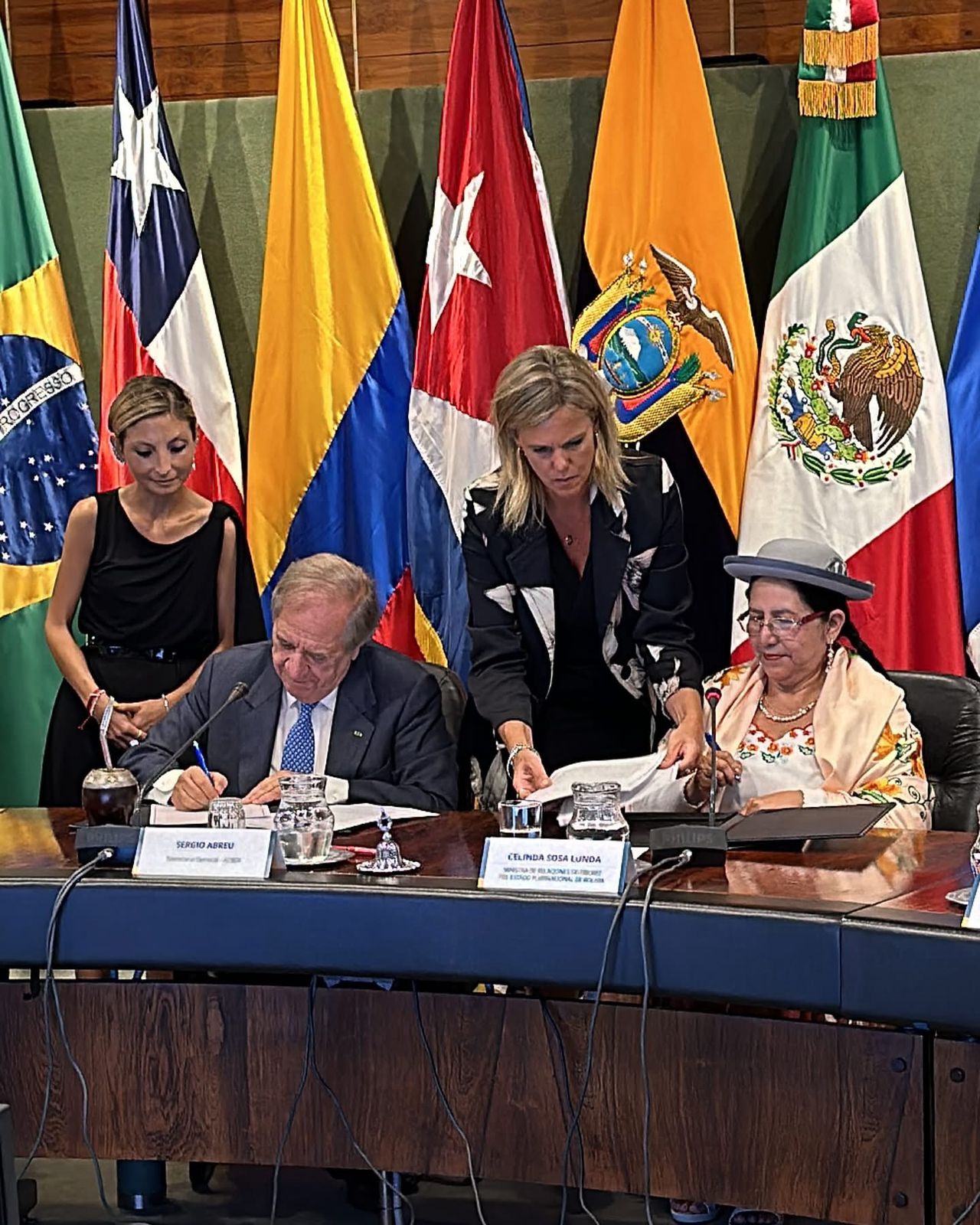 Aladi Bolivia y ALADI firman convenio para la organización de la EXPO ALADI ...