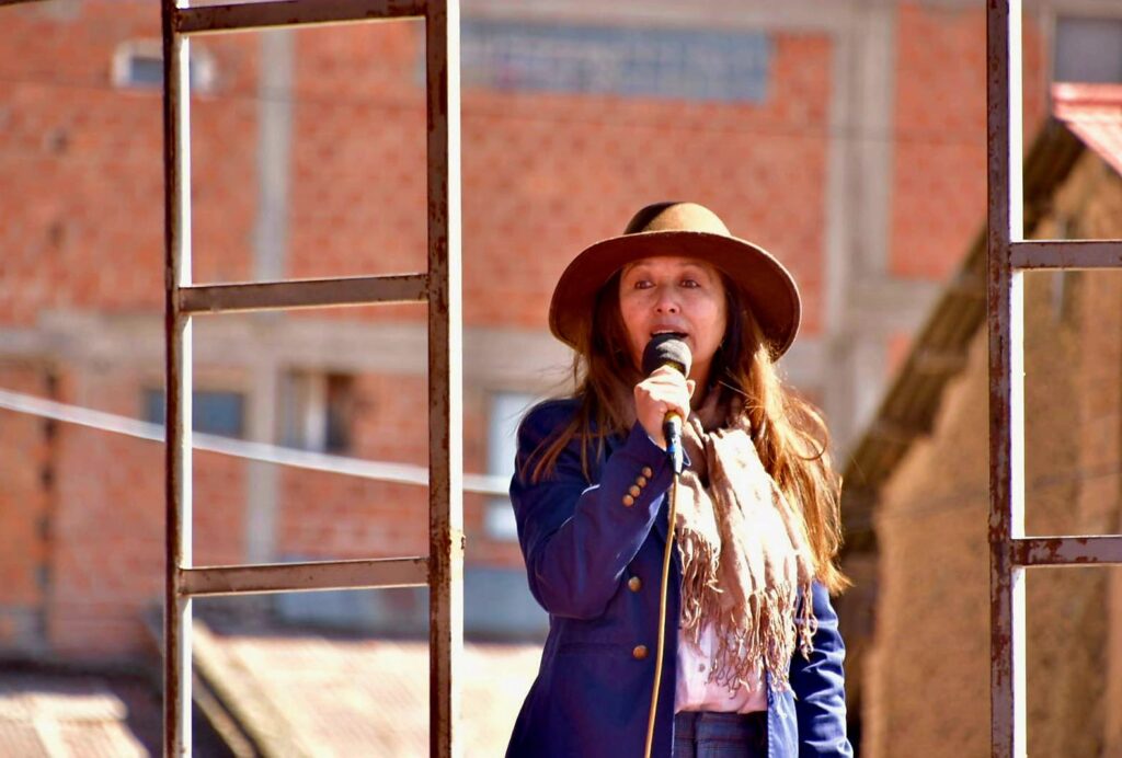 8bee6a09-6811-4c44-8cb4-6083b971731c