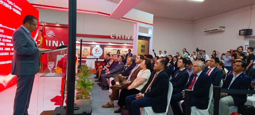 1a44ff69-064f-43ba-8db0-1ca6e867ed50