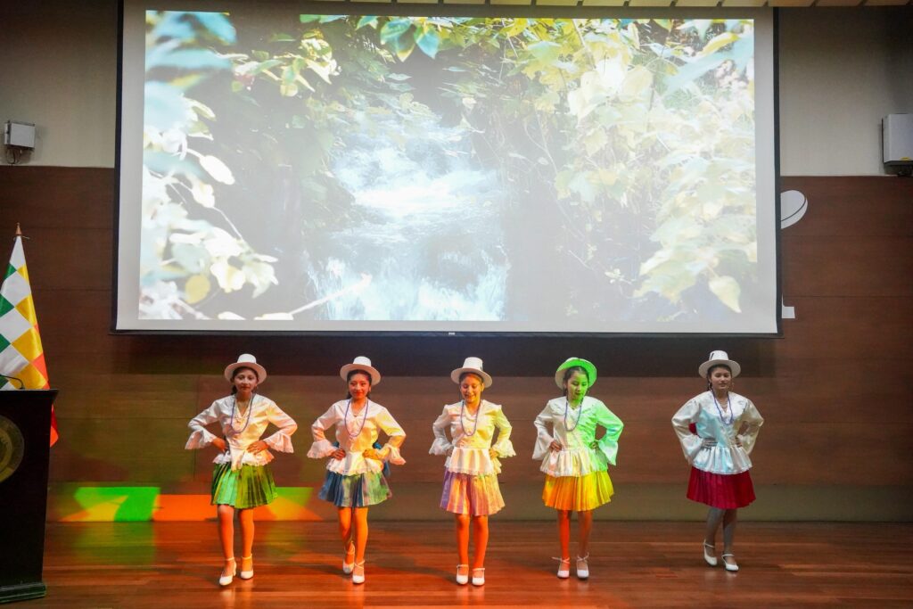 4b9487c0-70a5-4802-8ee5-12339788aa65