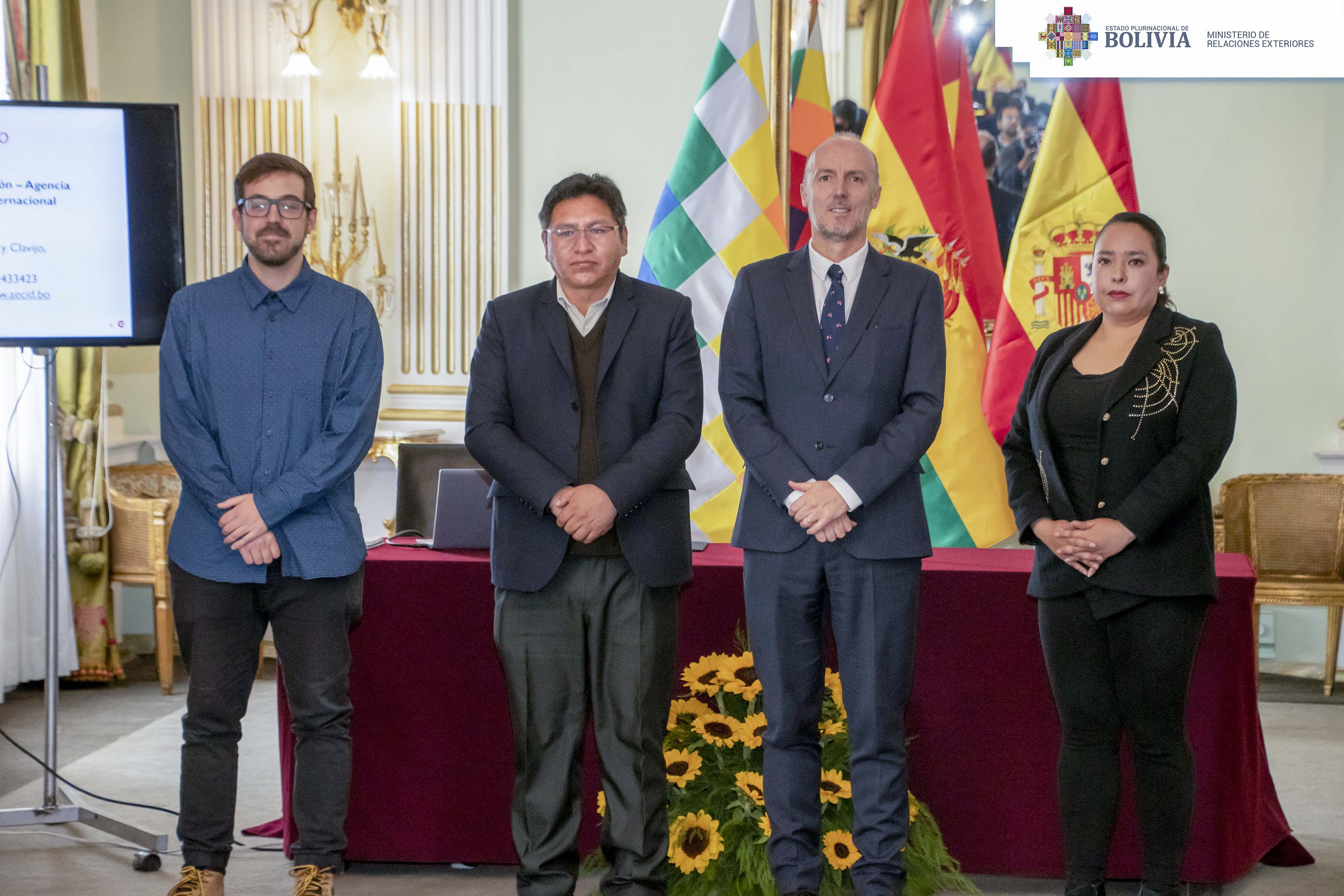 Bolivia y España presentan el Buscador de becas para estudios en España 